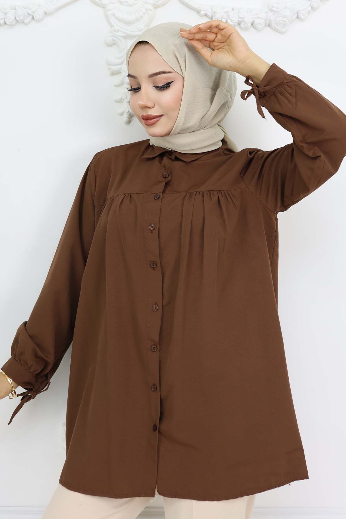 Kolları Bağcıklı Tesettür Gömlek Kahverengi 12030