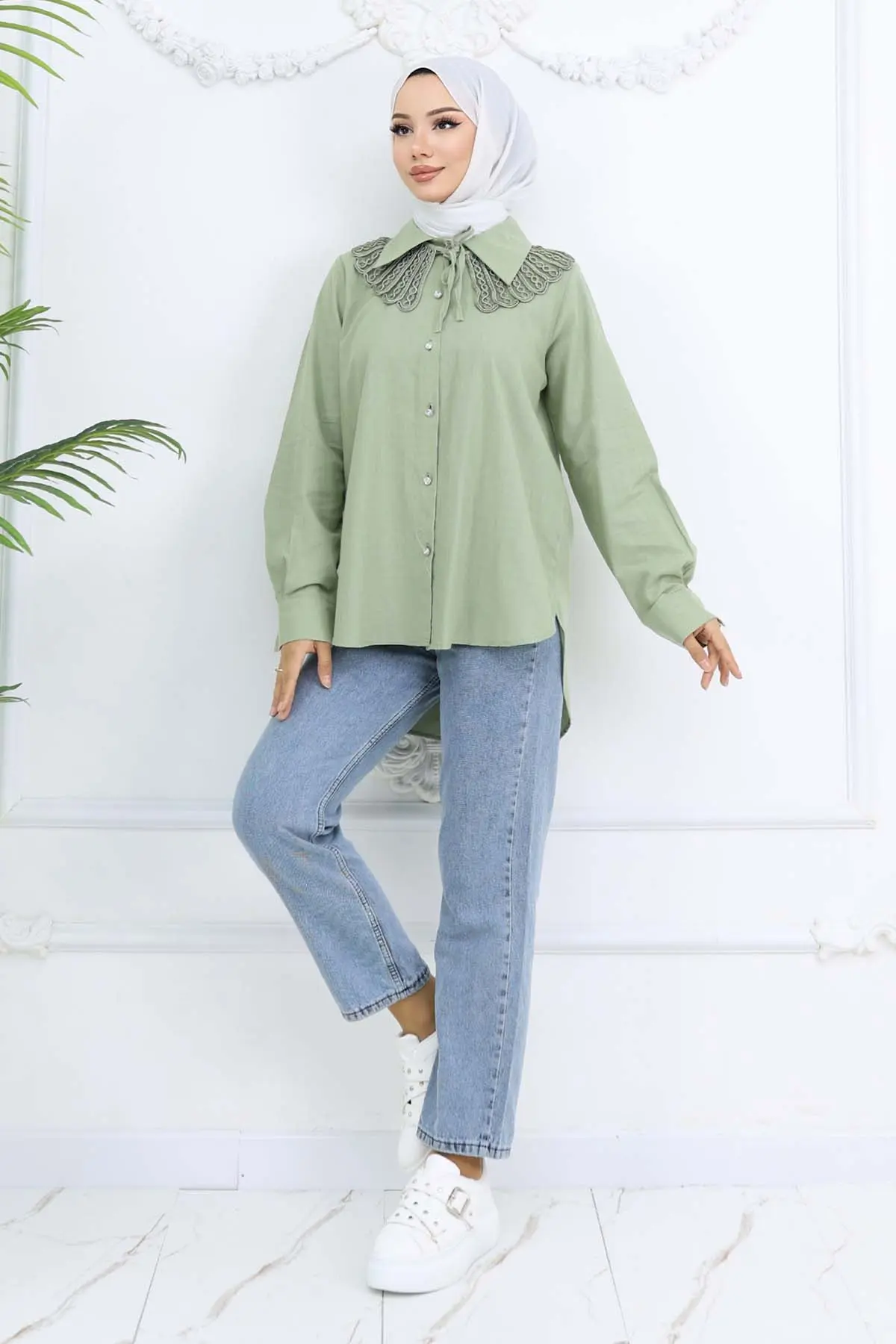 Lace Detailed Baby Collar Shirt-detail