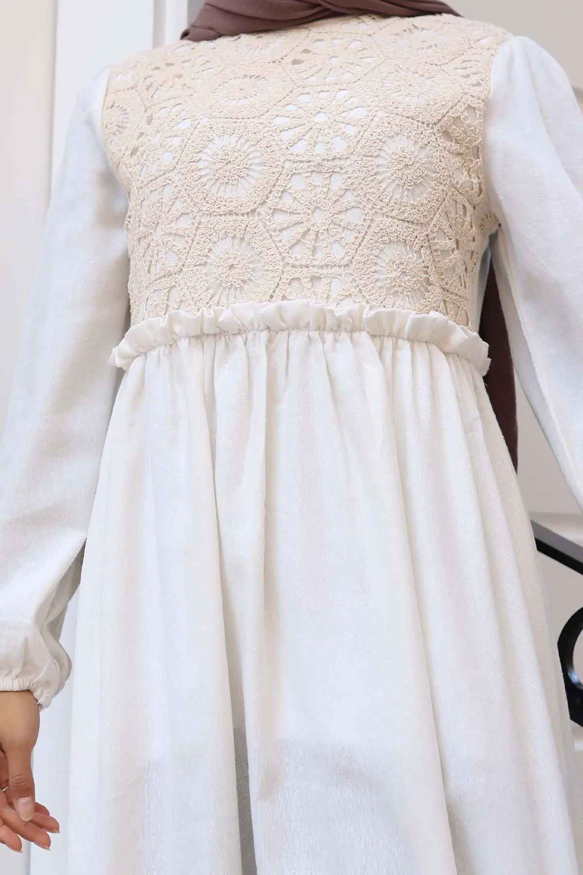 Lace Detailed Linen Hijab Dress-detail