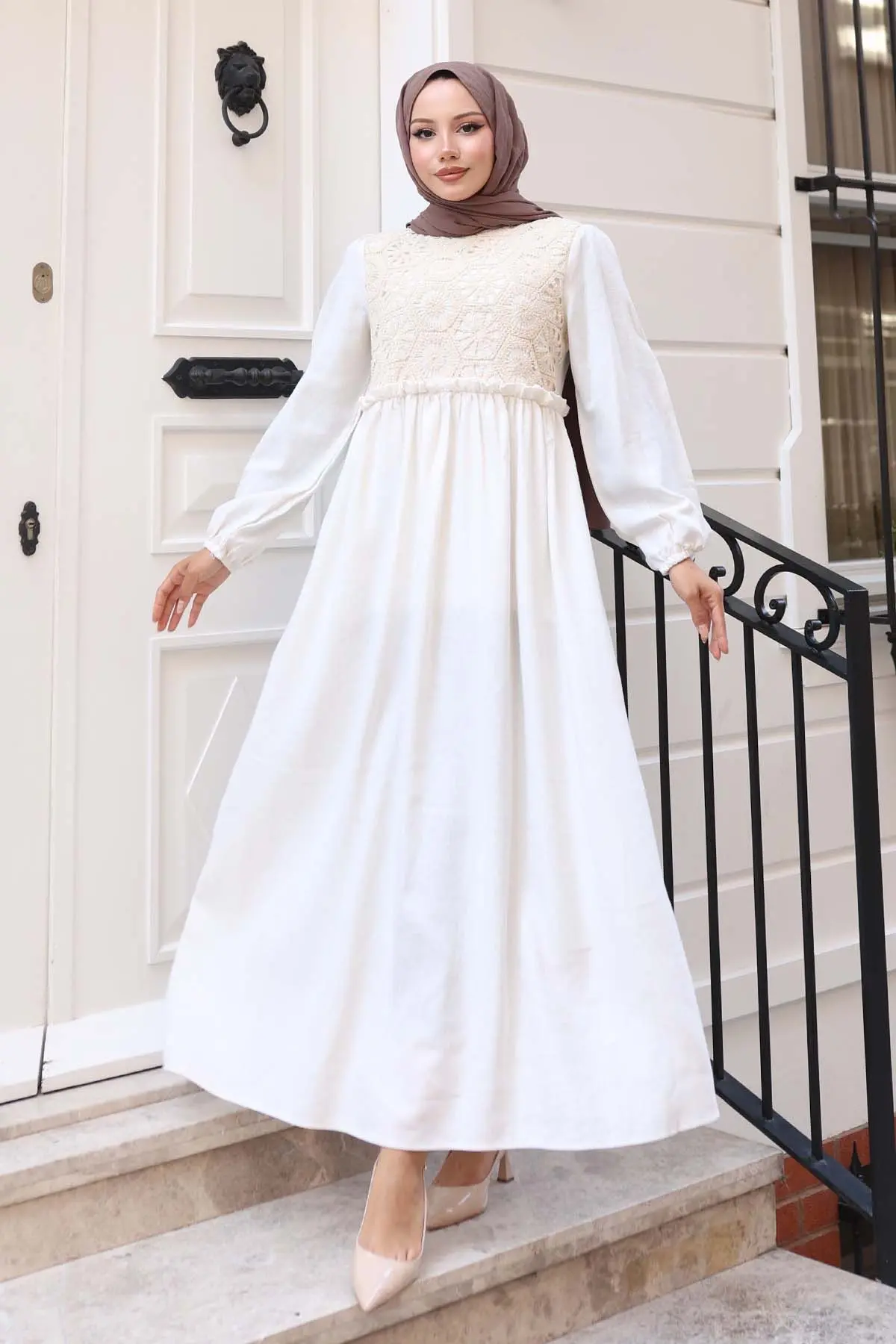 Lace Detailed Linen Hijab Dress-detail