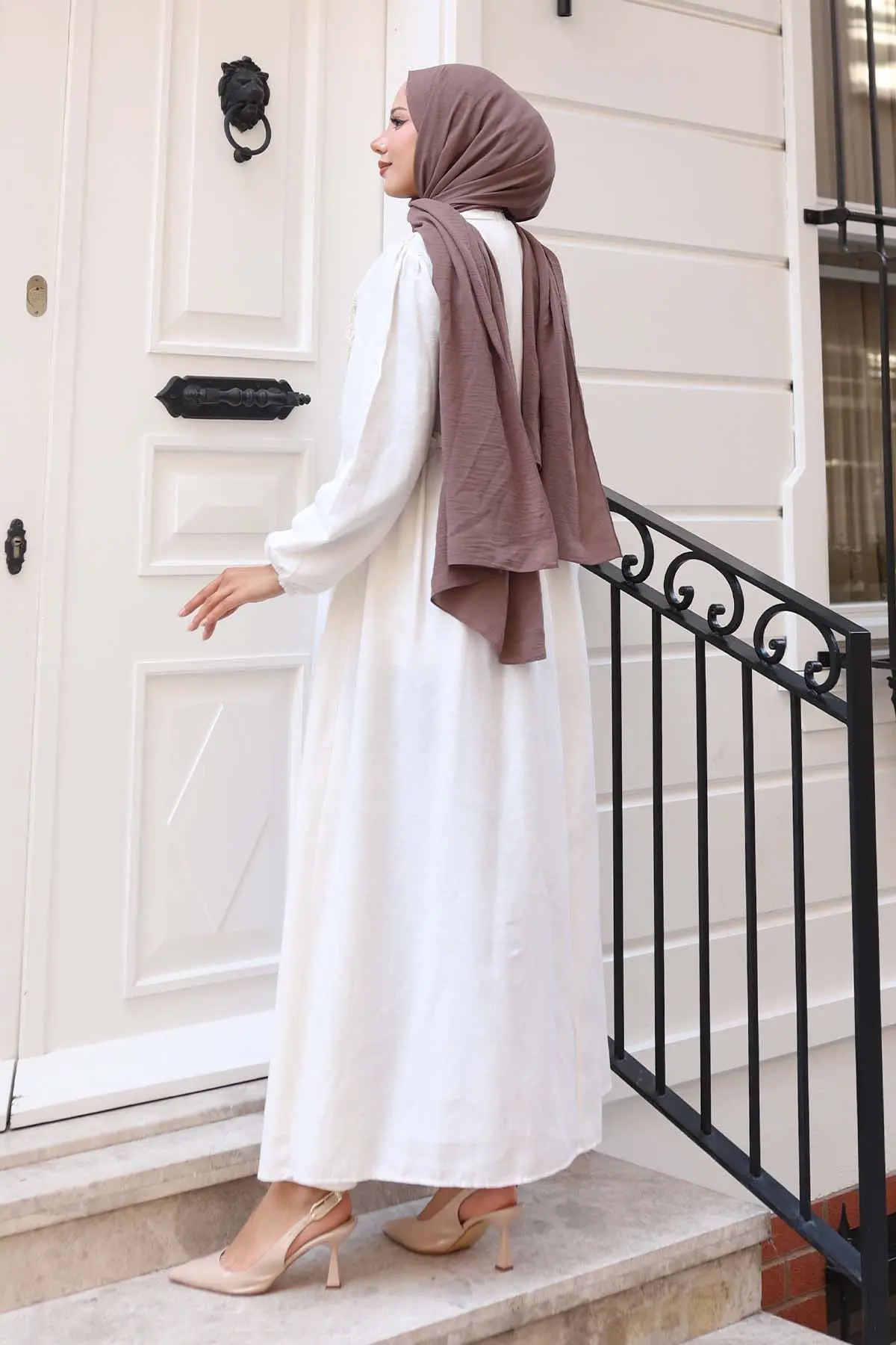 Lace Detailed Linen Hijab Dress-detail