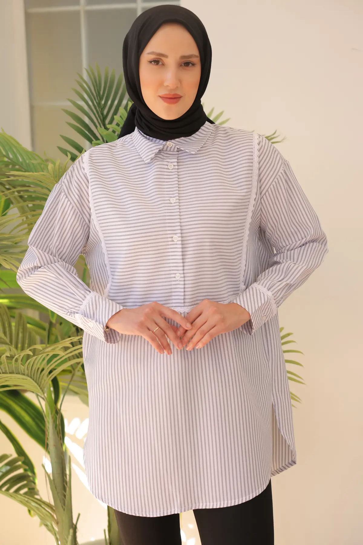 Lace Detailed Striped Casual Shirt-detail