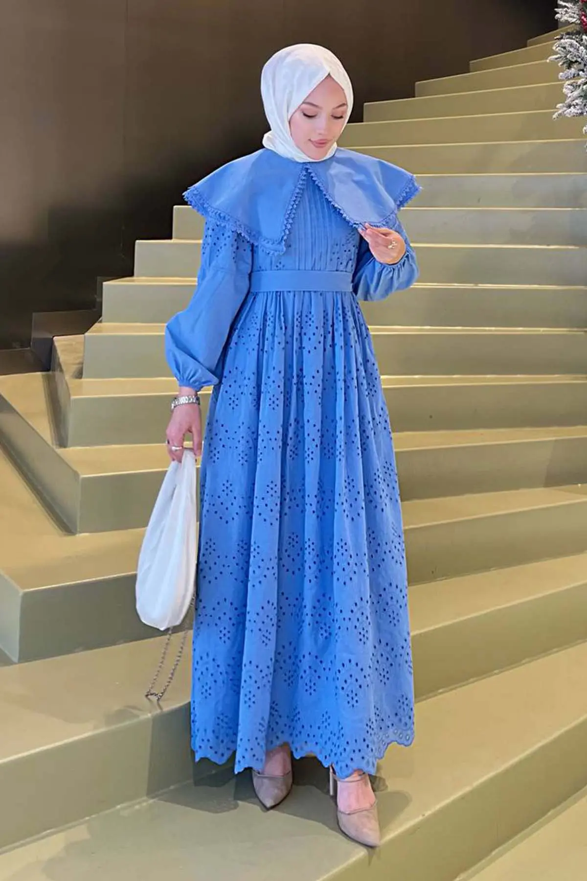 Lace Dress With Collar Detail-detail