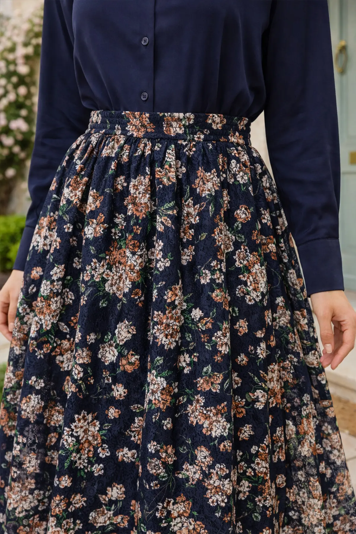 Lace Printed Skirt-detail
