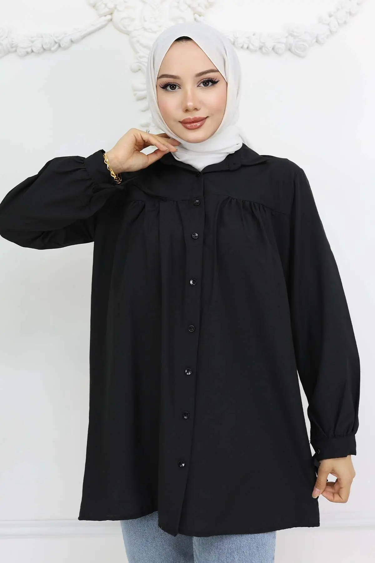 Laced Sleeve Hijab Shirt-detail