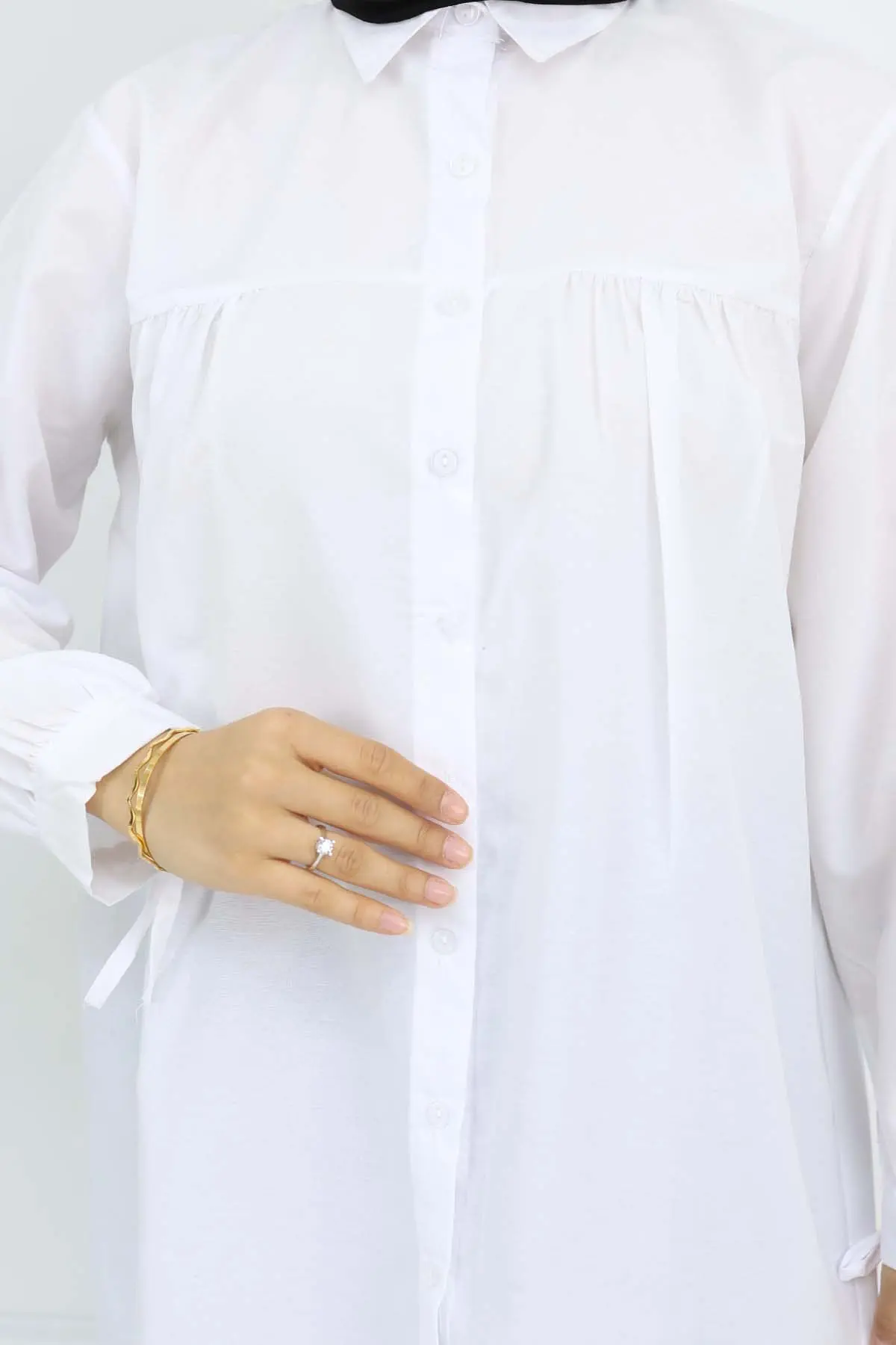 Laced Sleeve Hijab Shirt-detail