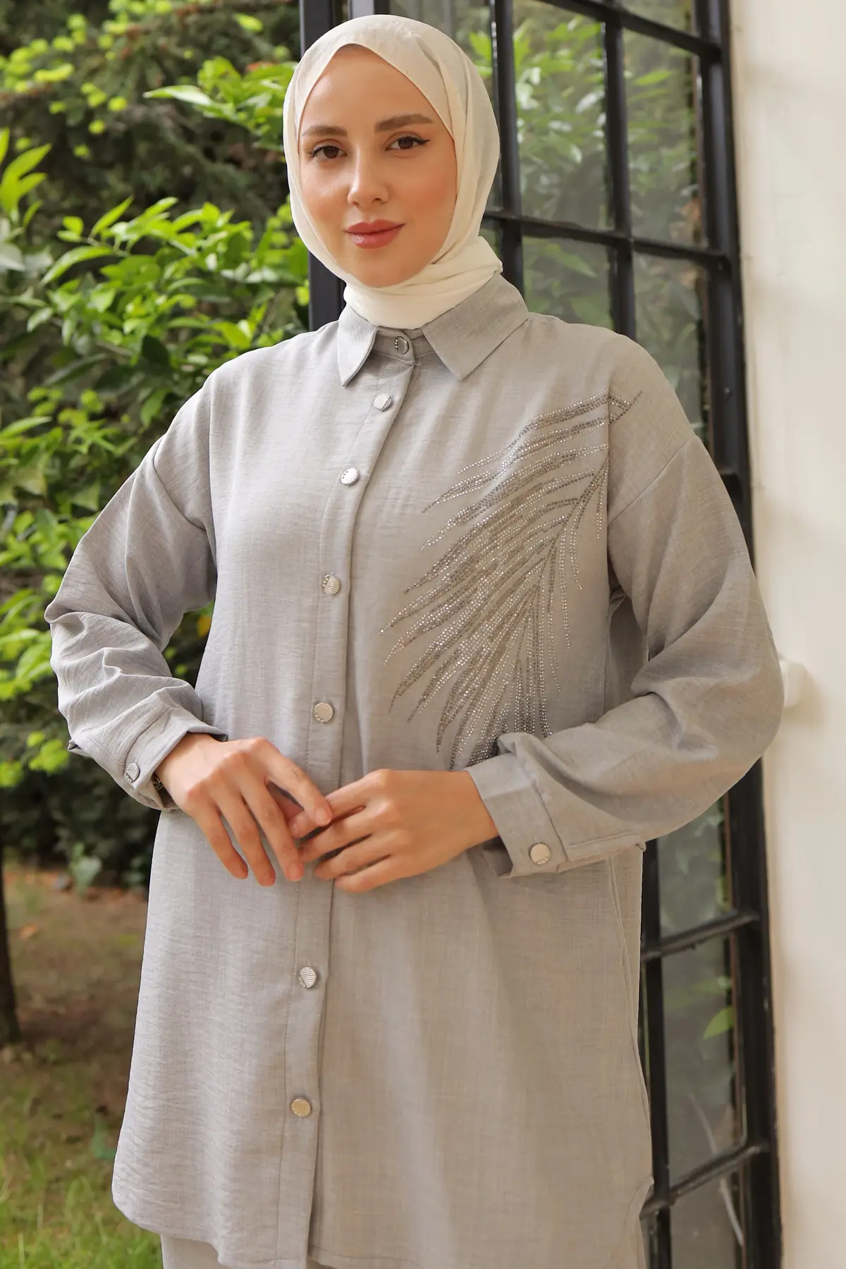Leaf Stone Linen Suit-detail