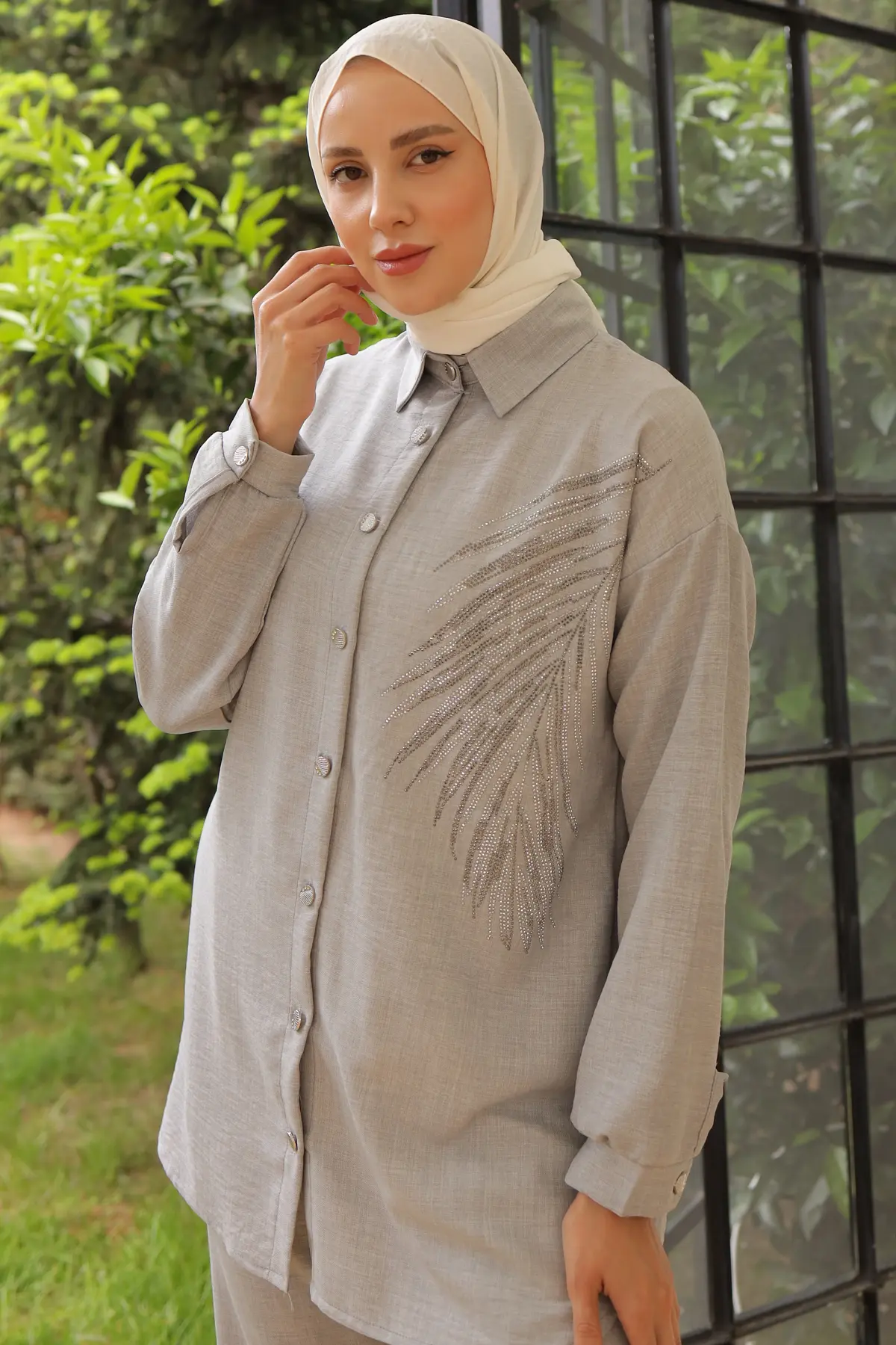 Leaf Stone Linen Suit-detail