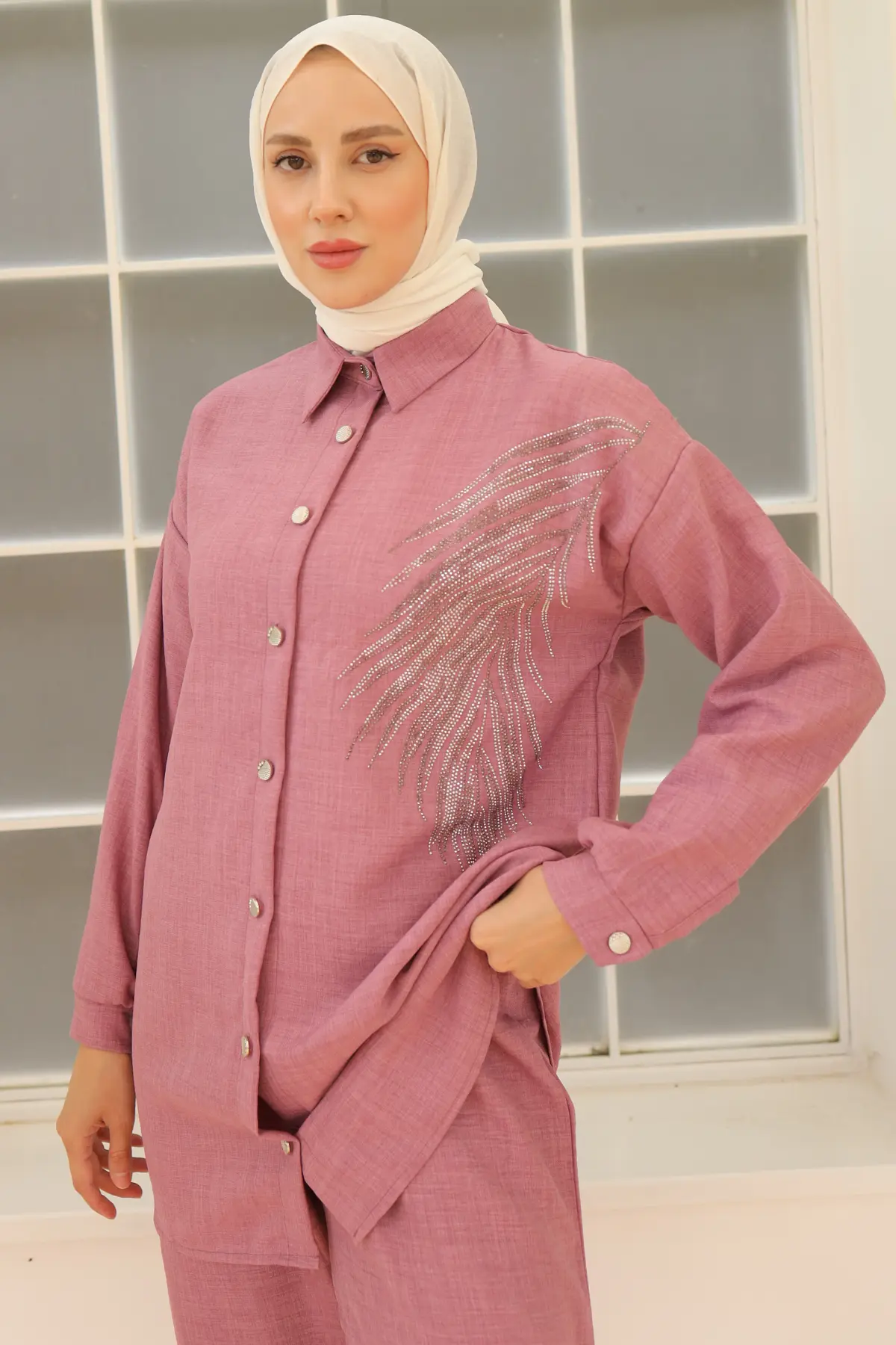 Leaf Stone Linen Suit-detail