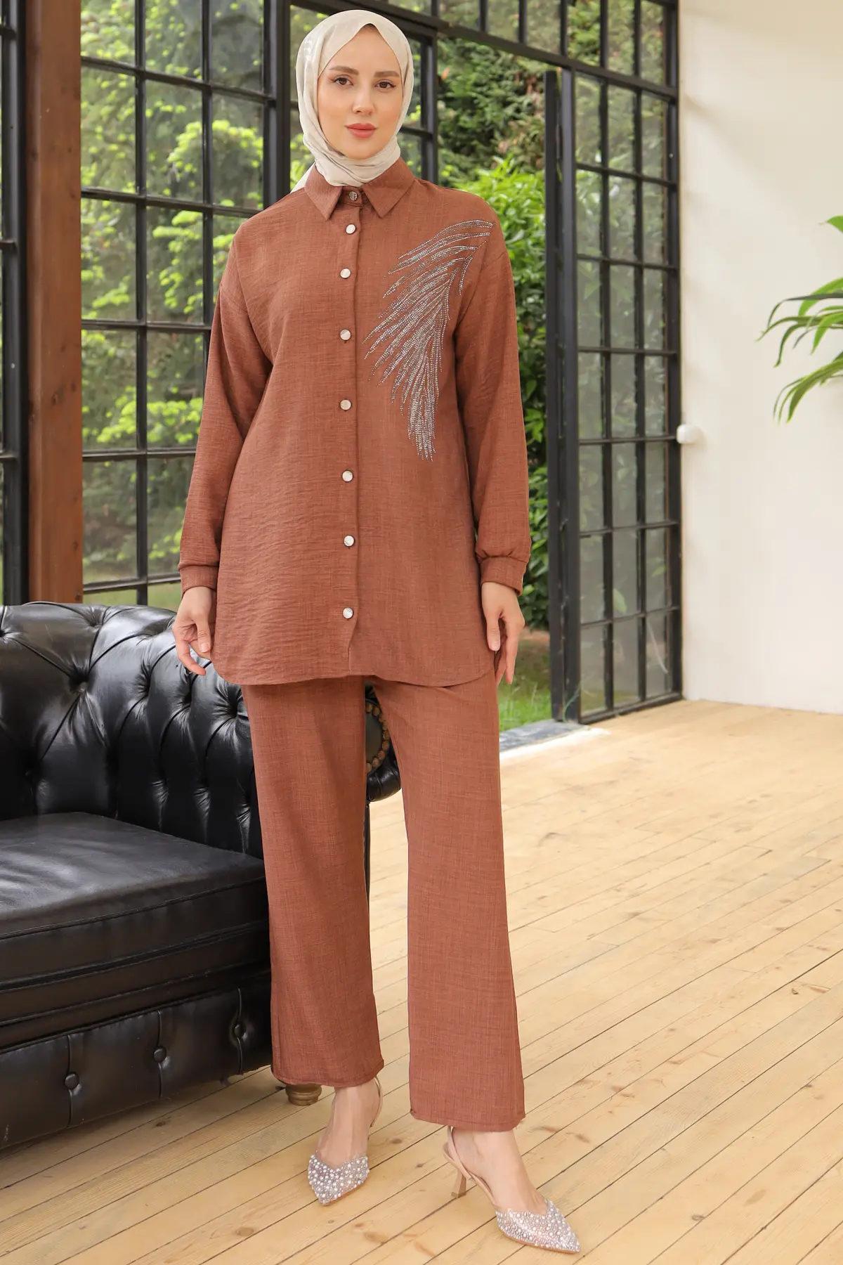 Leaf Stone Linen Suit