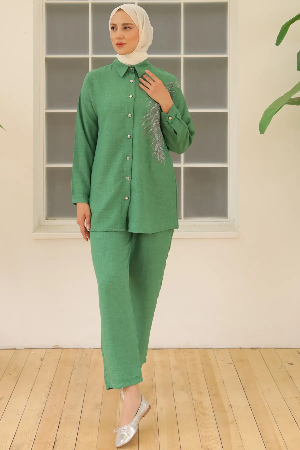 Leaf Stone Linen Suit-detail