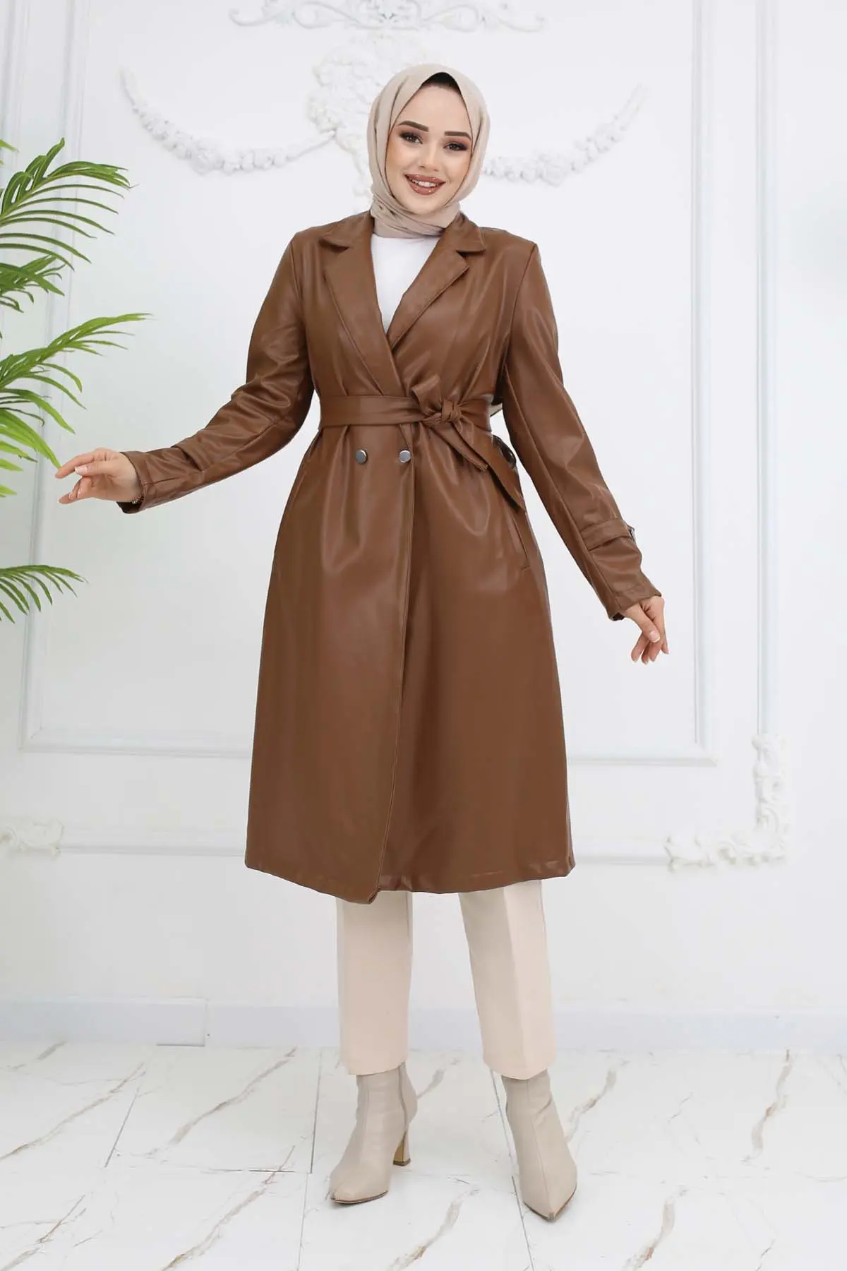 Leather Trench Coat-detail