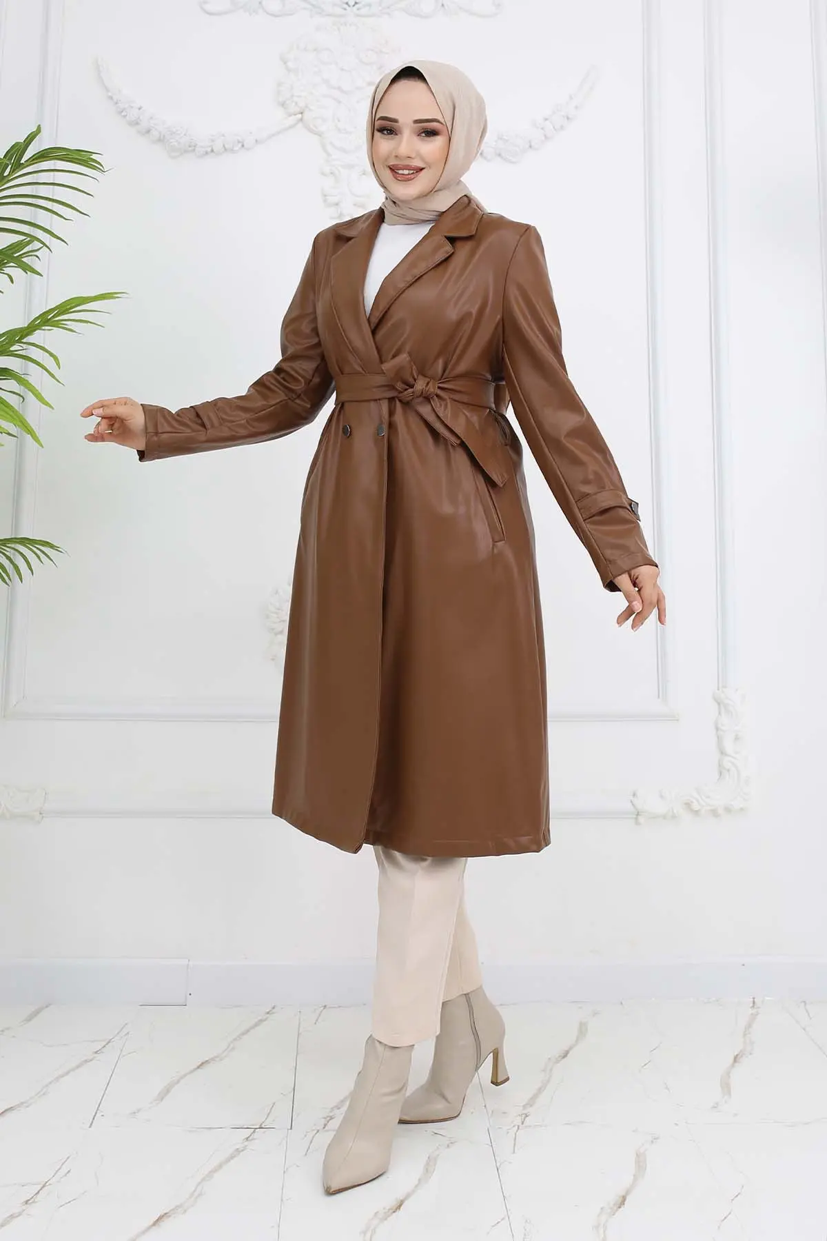 Leather Trench Coat-detail