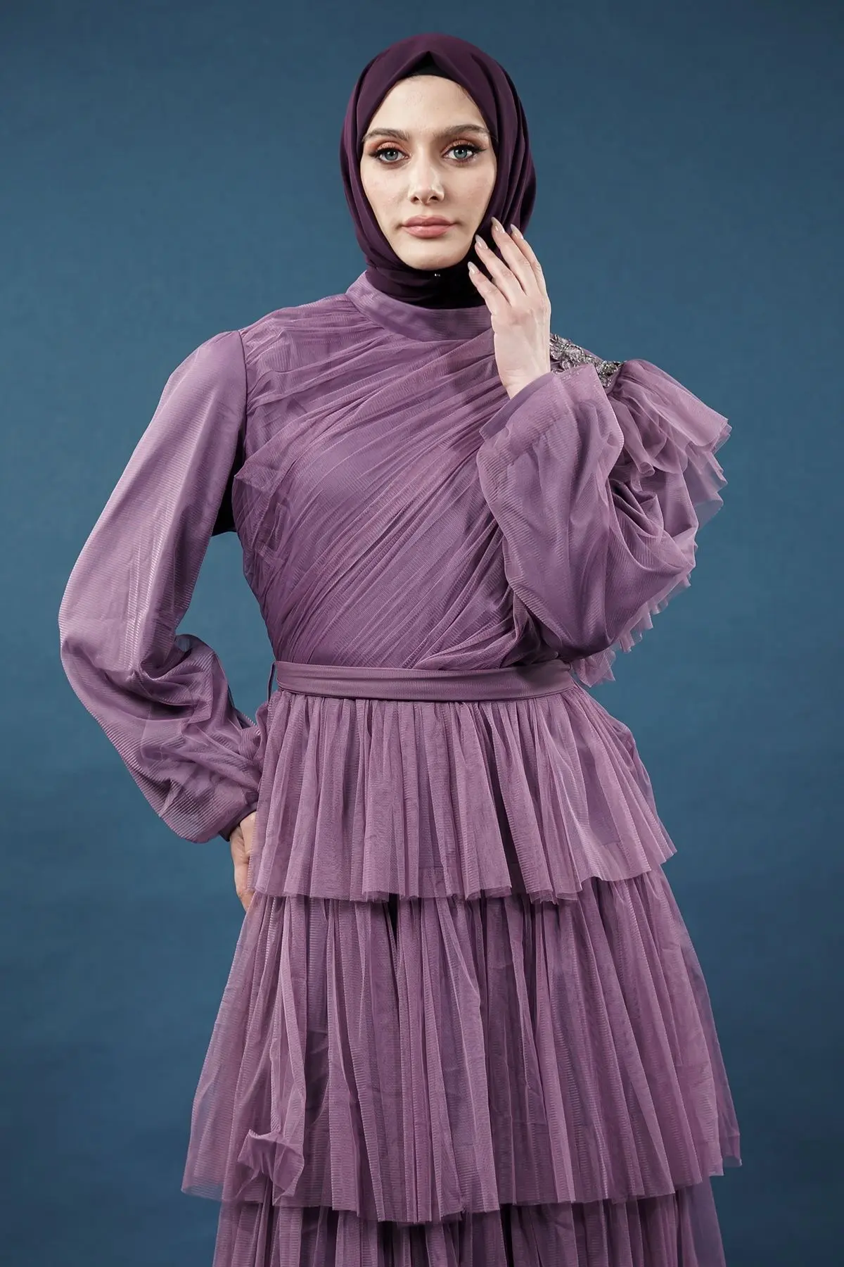 Lila Color Evening Dress-detail