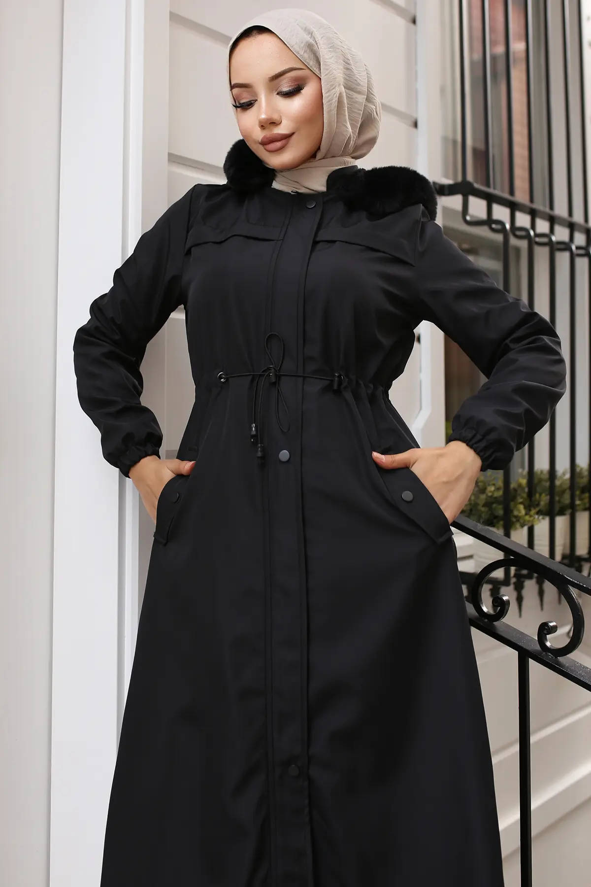Long Bondite Coat With Plush Inside And Fur Collar-detail