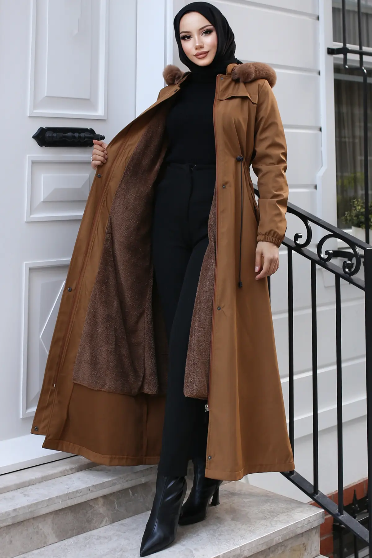 Long Bondite Coat With Plush Inside And Fur Collar