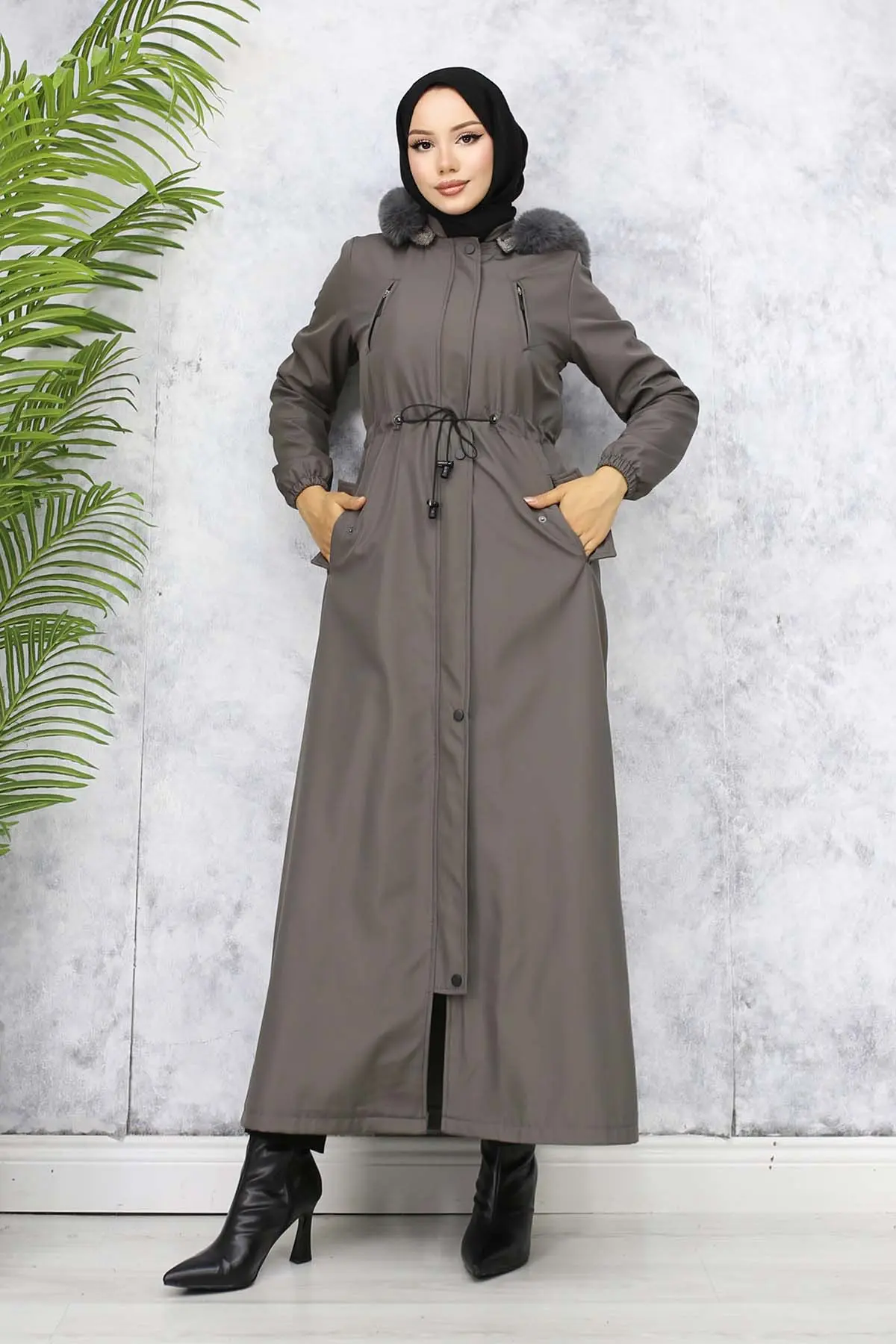 Long Bondite Coat With Plush Inside And Fur Collar