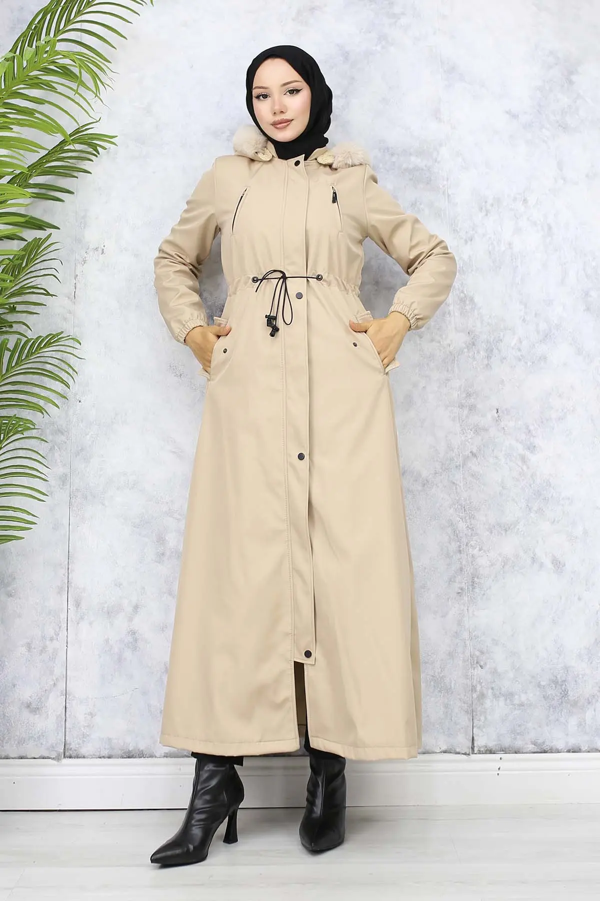 Long Bondite Coat With Plush Inside And Fur Collar