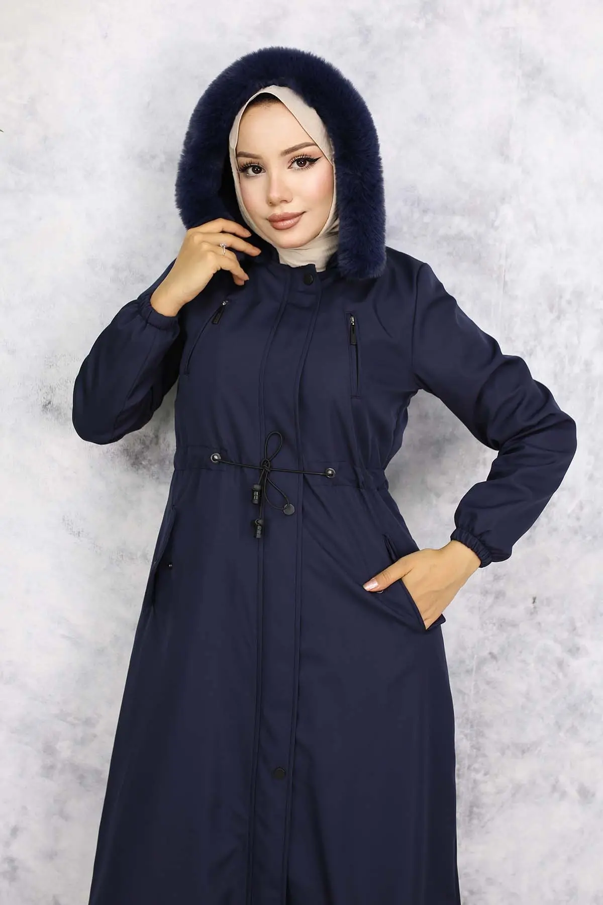 Long Bondite Coat With Plush Inside And Fur Collar-detail