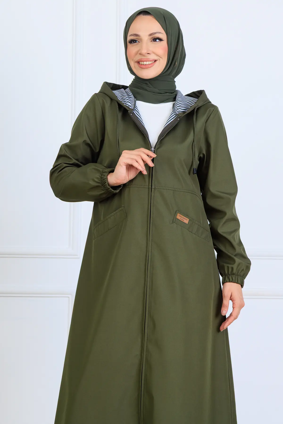 Long Coat With Patterned Interior-detail