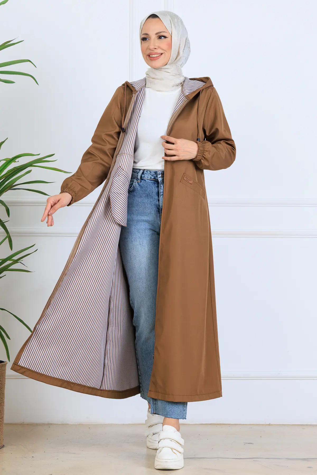 Long Coat With Patterned Interior