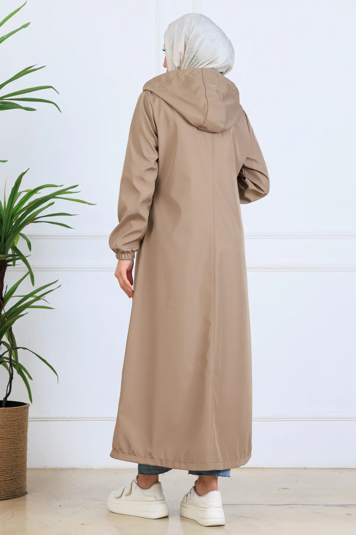 Long Coat With Patterned Interior-detail