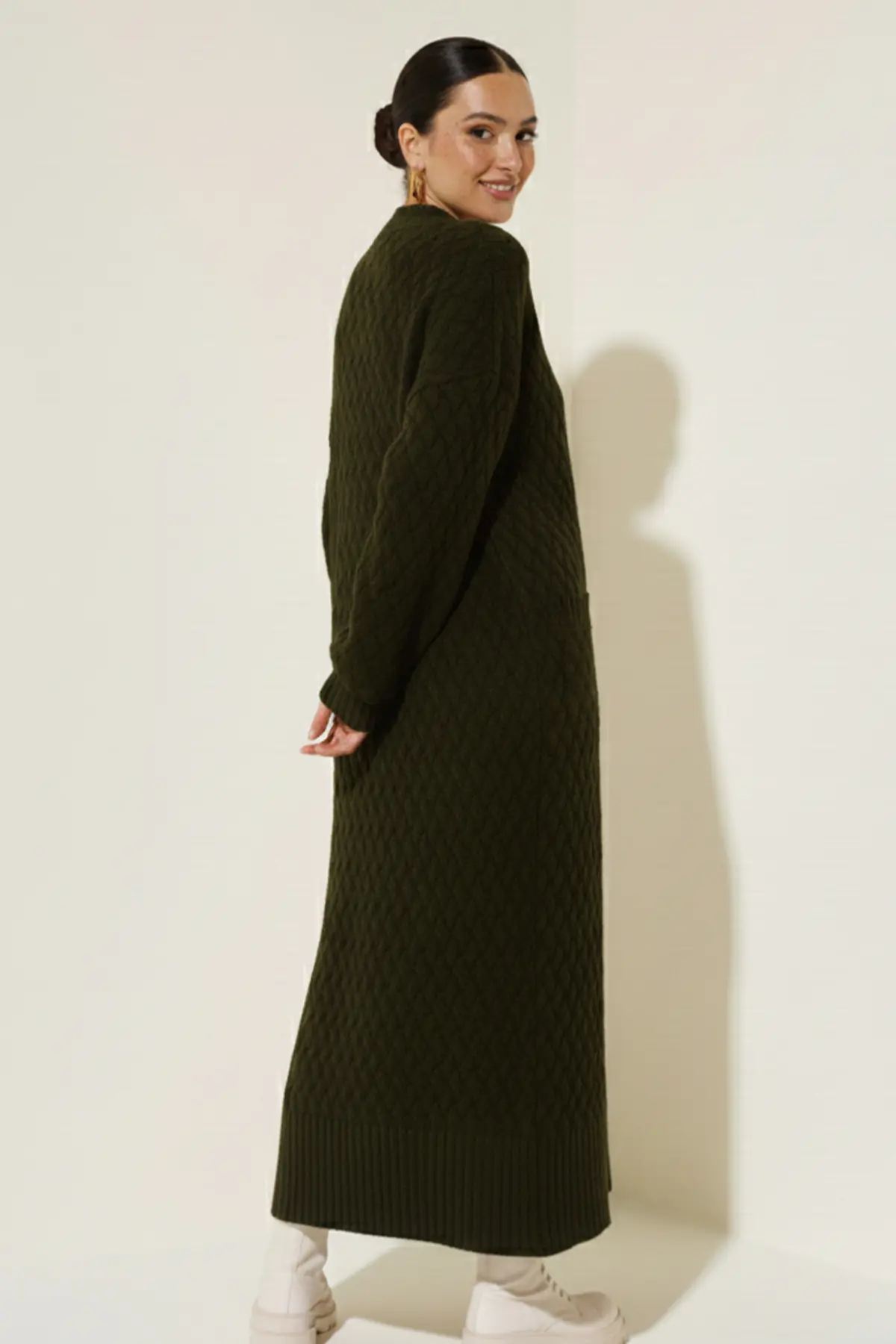 Long Knitted Cardigan With Knitted Pattern-detail