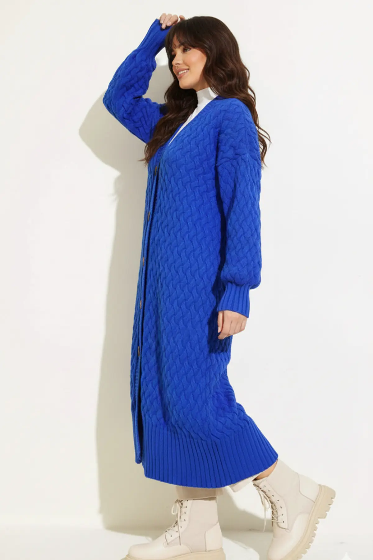 Long Knitted Cardigan With Knitted Pattern-detail