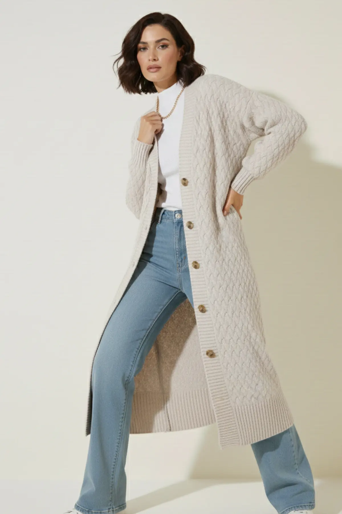 Long Knitted Cardigan With Knitted Pattern-detail