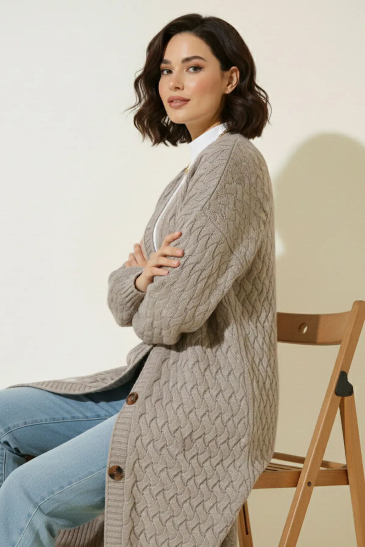 Long Knitted Cardigan With Knitted Pattern-detail