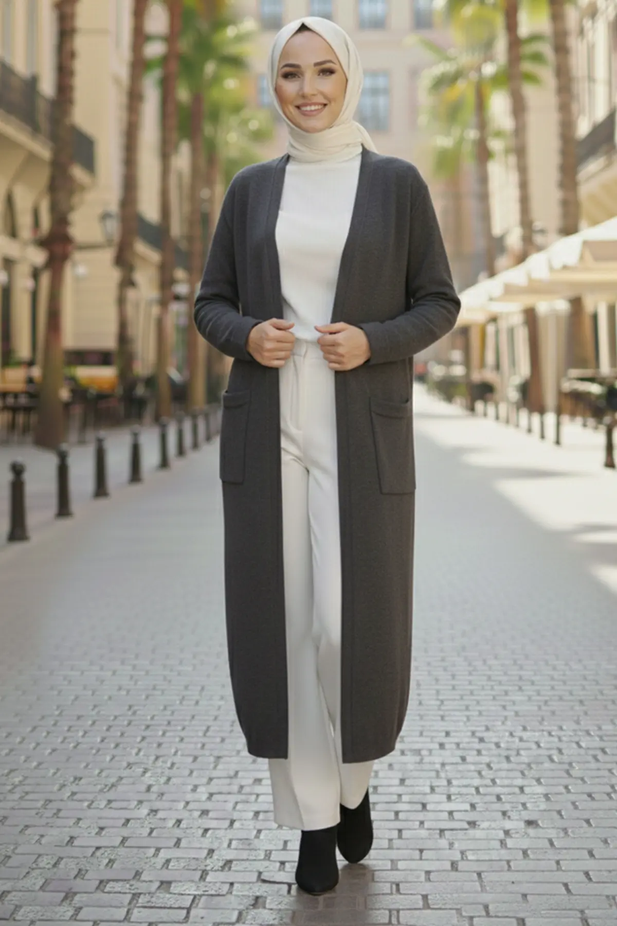 Long Knitted Cardigan With Pockets