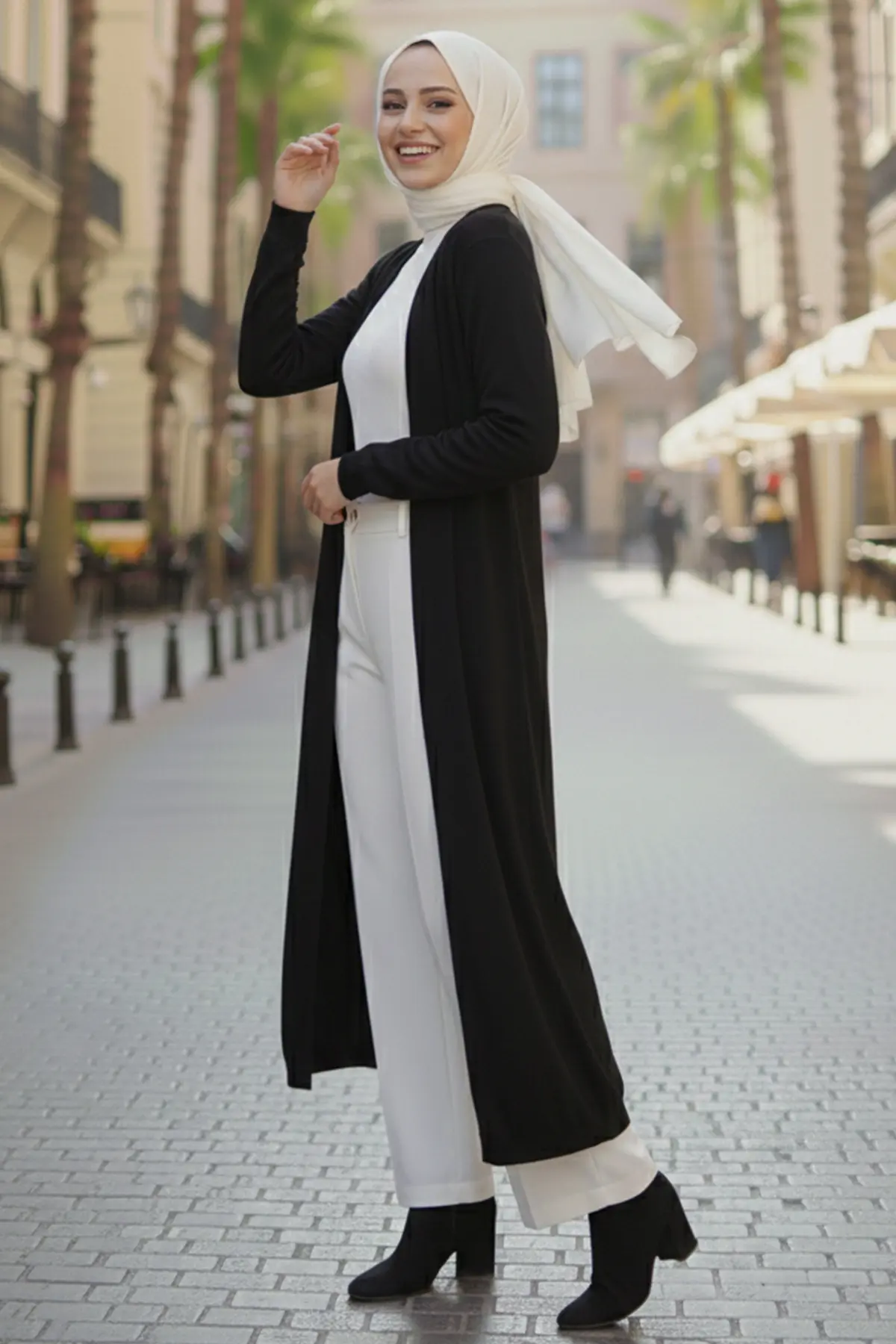 Long Knitted Cardigan With Pockets-detail