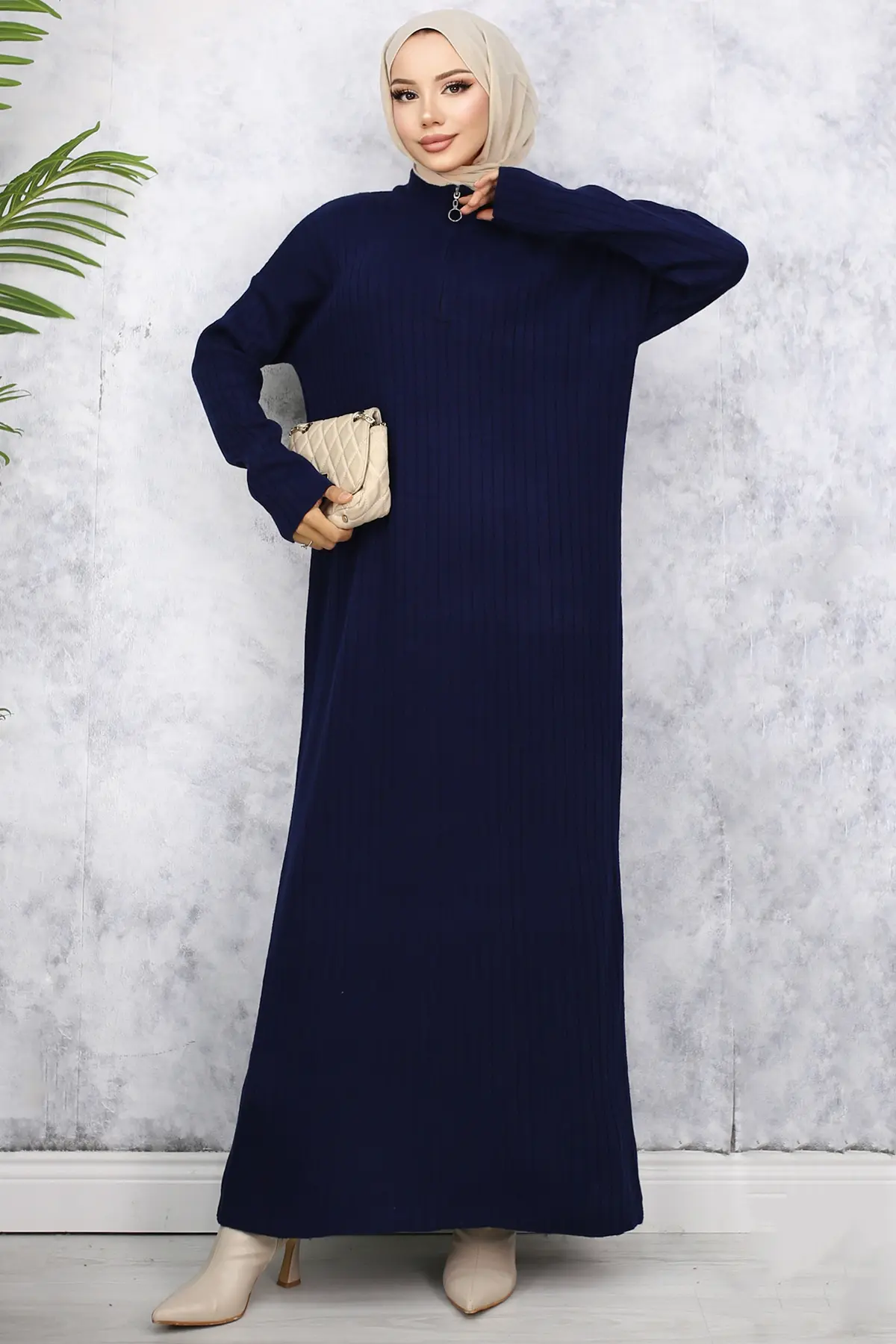 Long Knitwear Dress With Zipped Collar