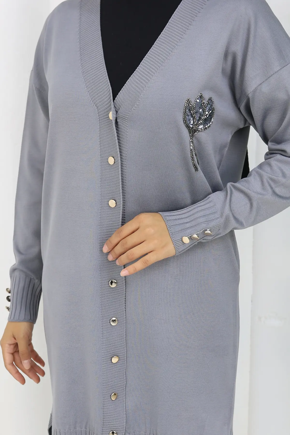 Long Mercerized Cardigan With Collar Detail-detail