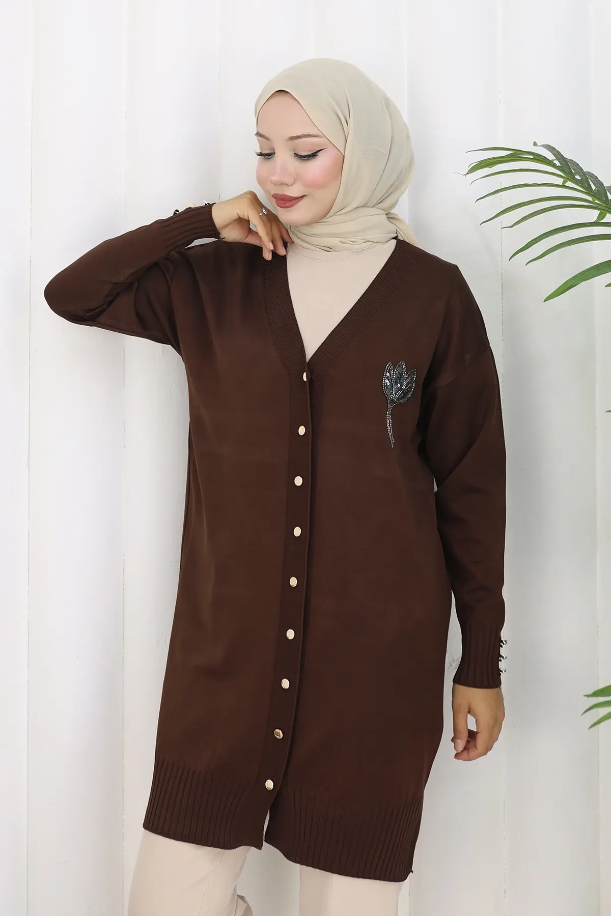Long Mercerized Cardigan With Collar Detail-detail