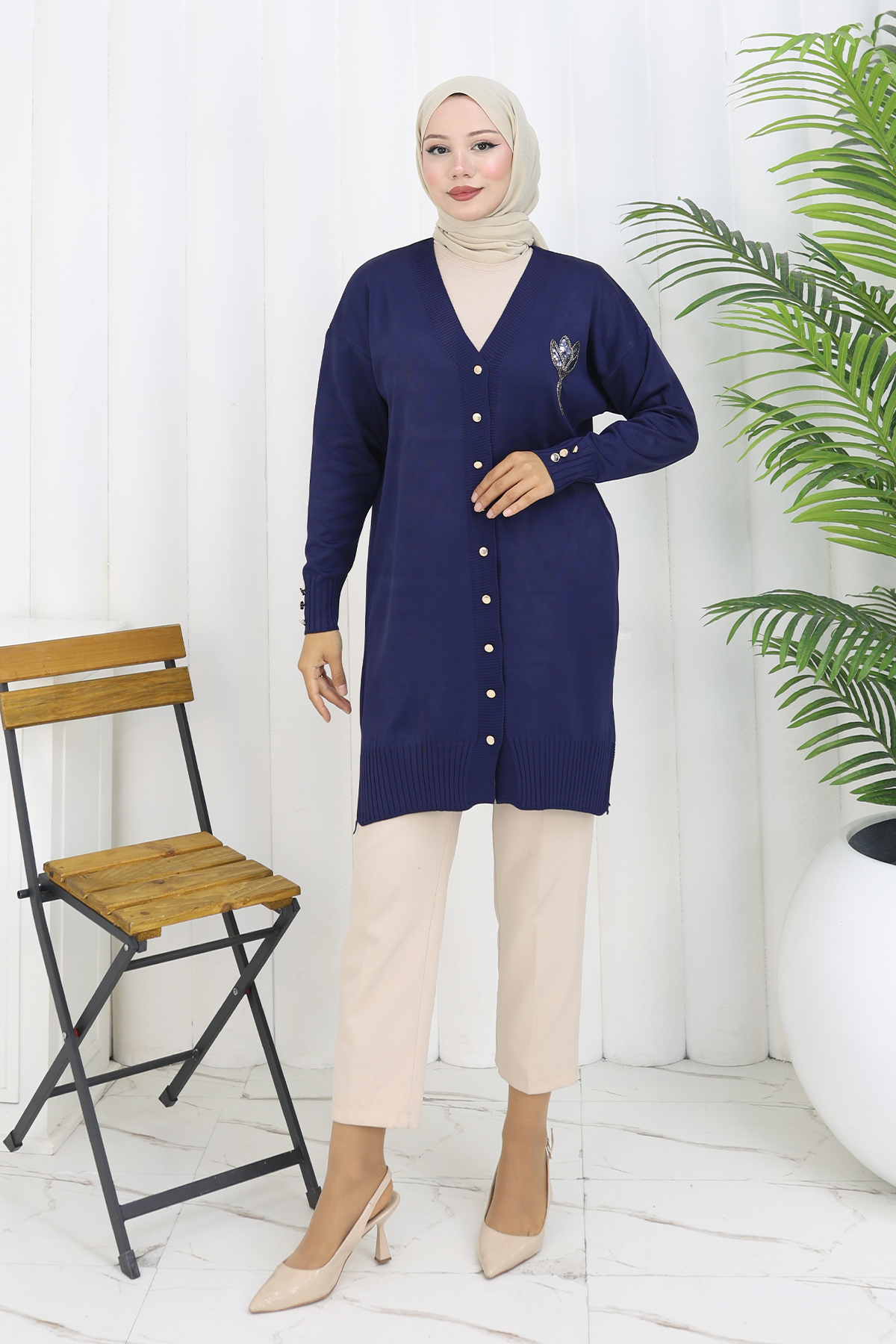 Long Mercerized Cardigan With Collar Detail