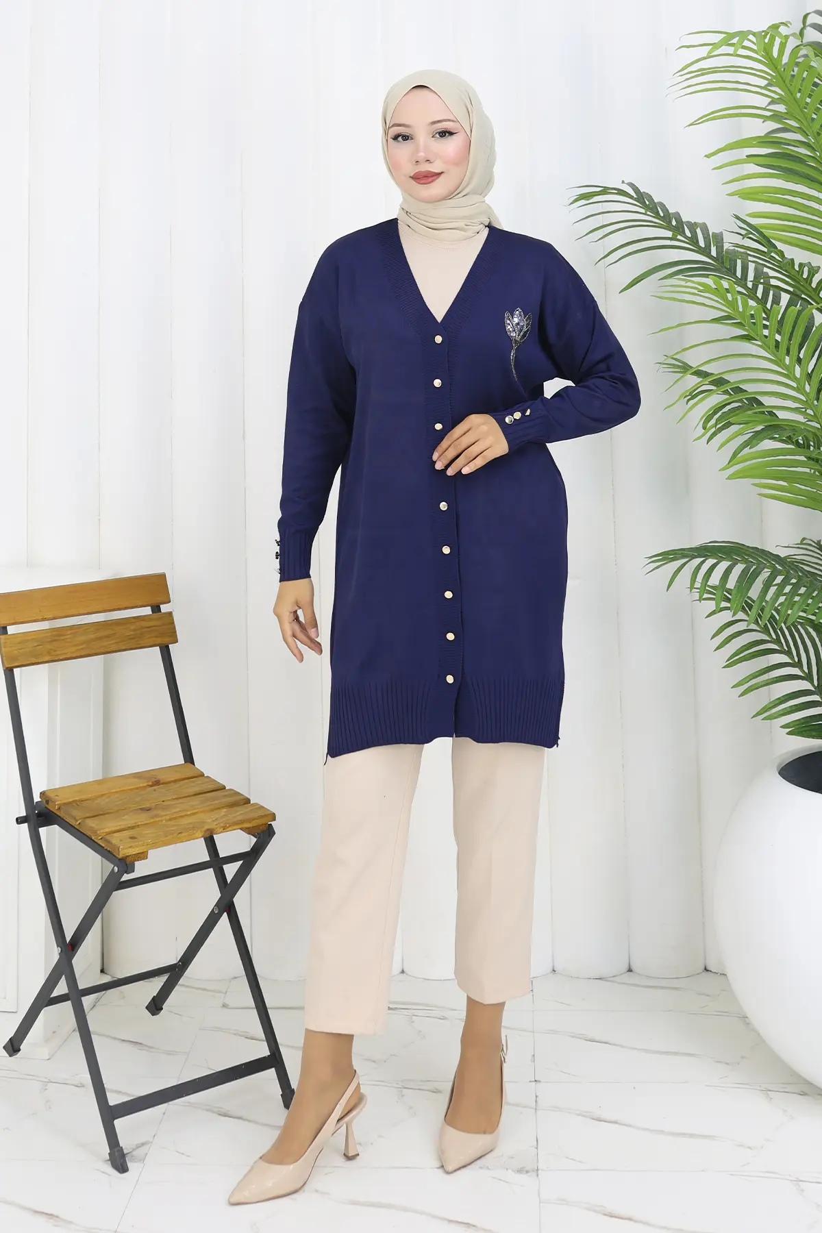 Long Mercerized Cardigan With Collar Detail