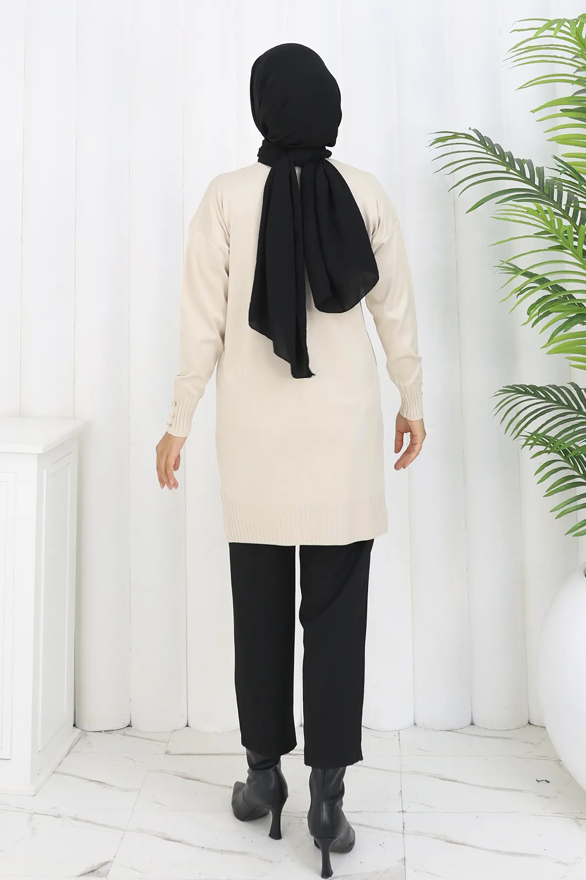 Long Mercerized Cardigan With Collar Detail-detail