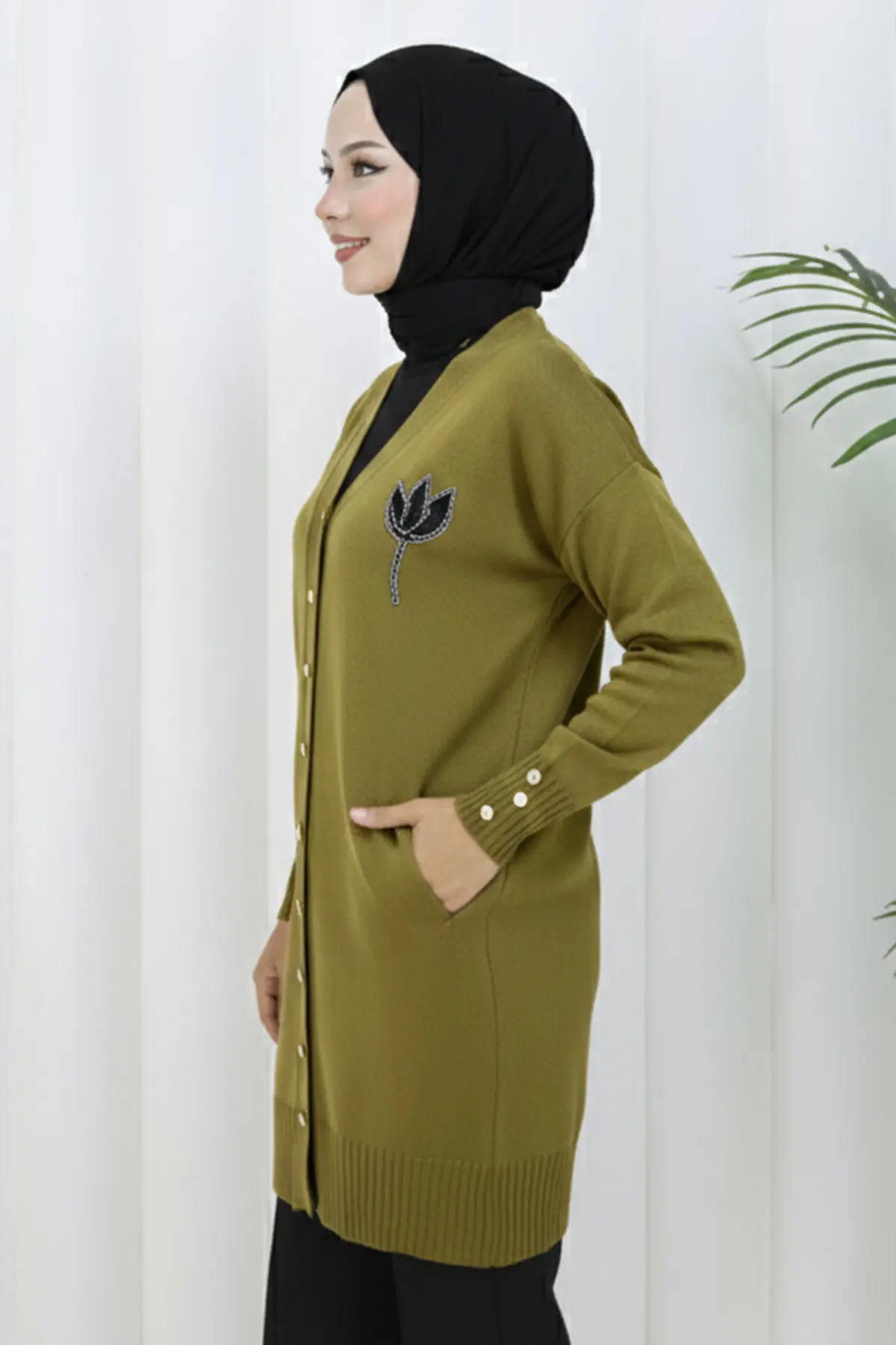 Long Mercerized Cardigan With Collar Detail-detail