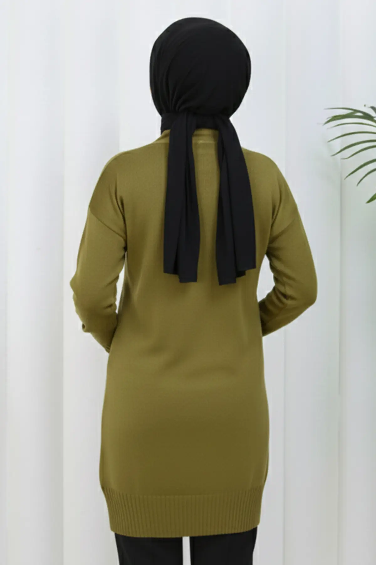 Long Mercerized Cardigan With Collar Detail-detail