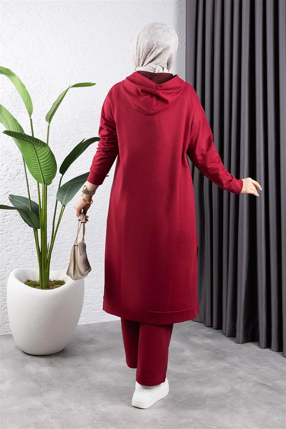 Long Tunic Sports Suit-detail