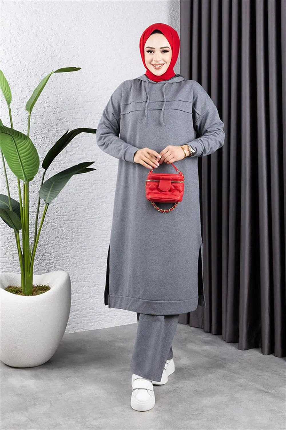 Long Tunic Sports Suit-detail