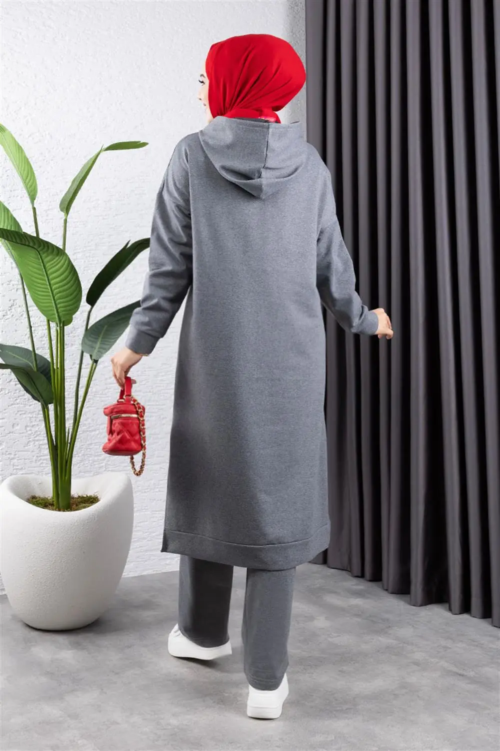 Long Tunic Sports Suit-detail