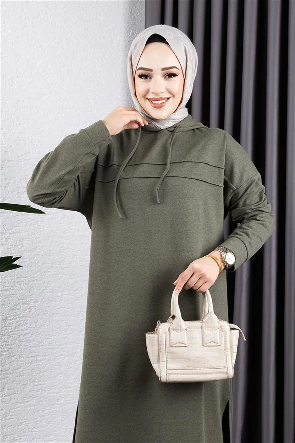 Long Tunic Sports Suit-detail