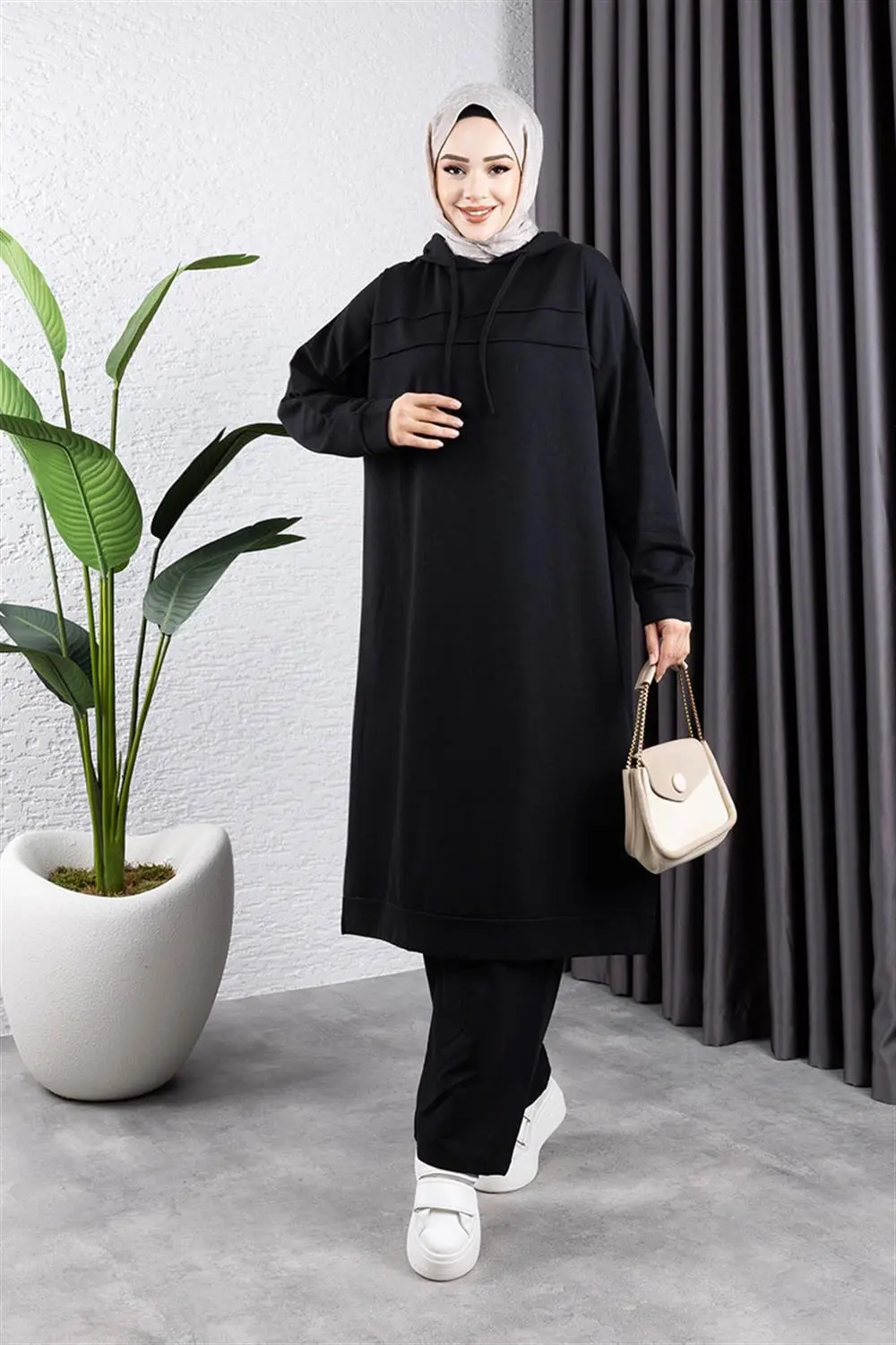 Long Tunic Sports Suit-detail