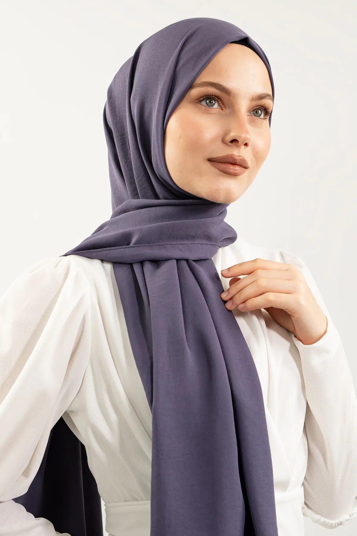 Madina Silk Grey Shawl-detail