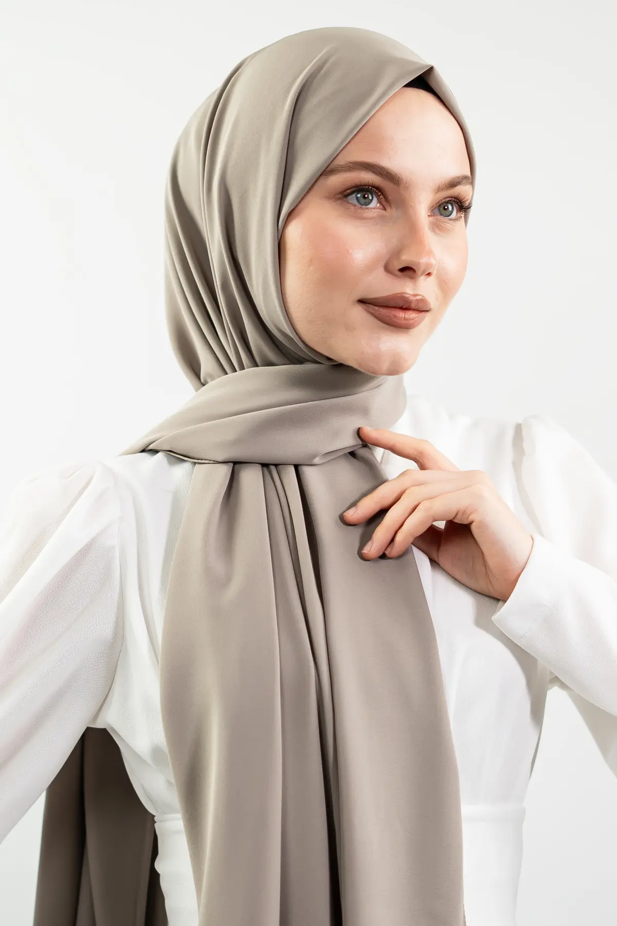 Madina Silk Mink Color Shawl-detail