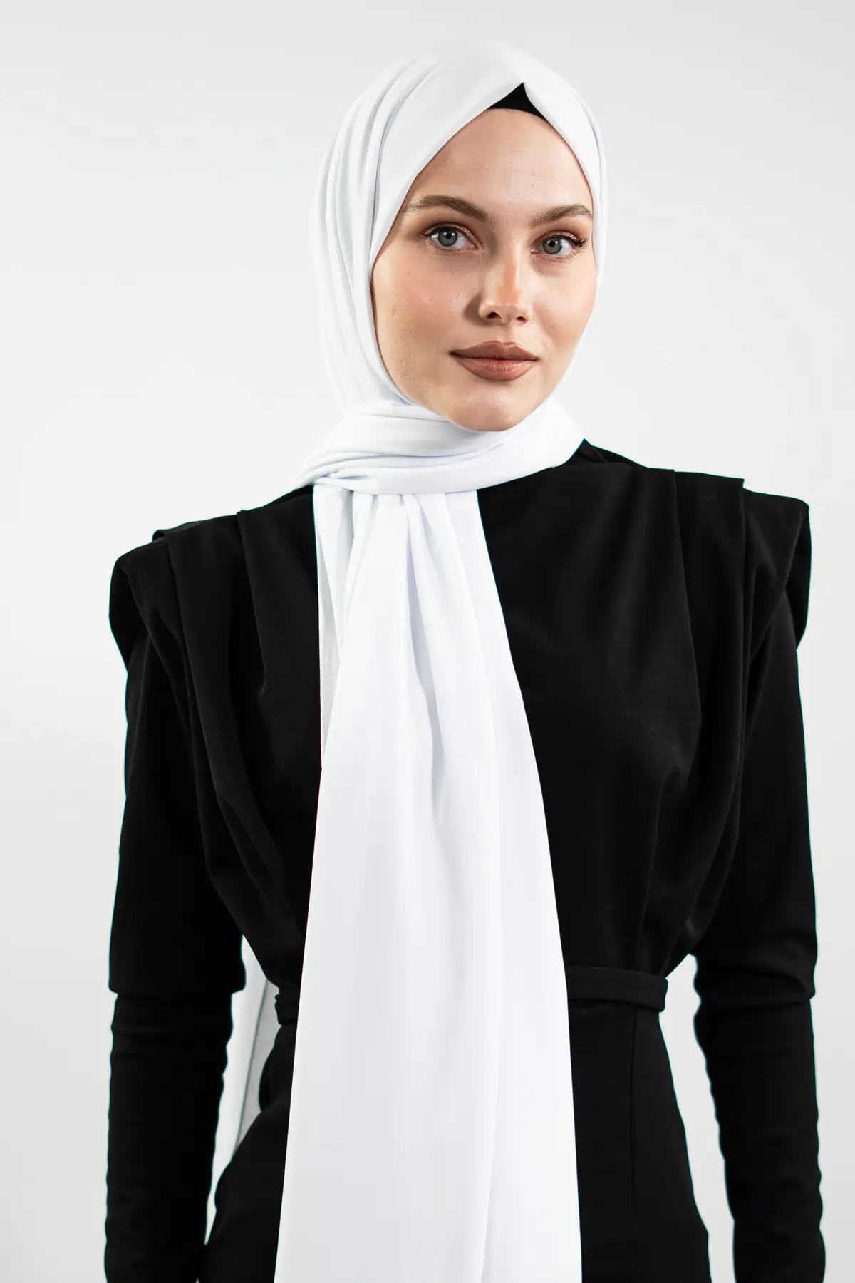 Madina Silk White Shawl-detail