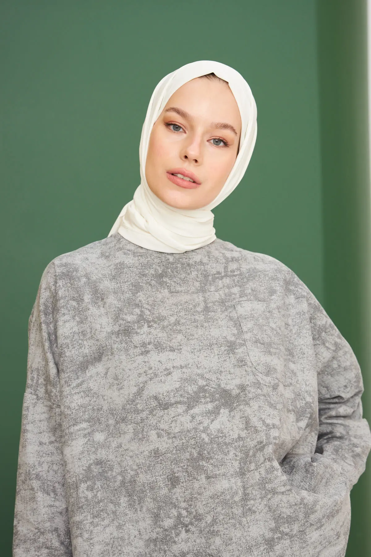 Madina Silk White Shawl