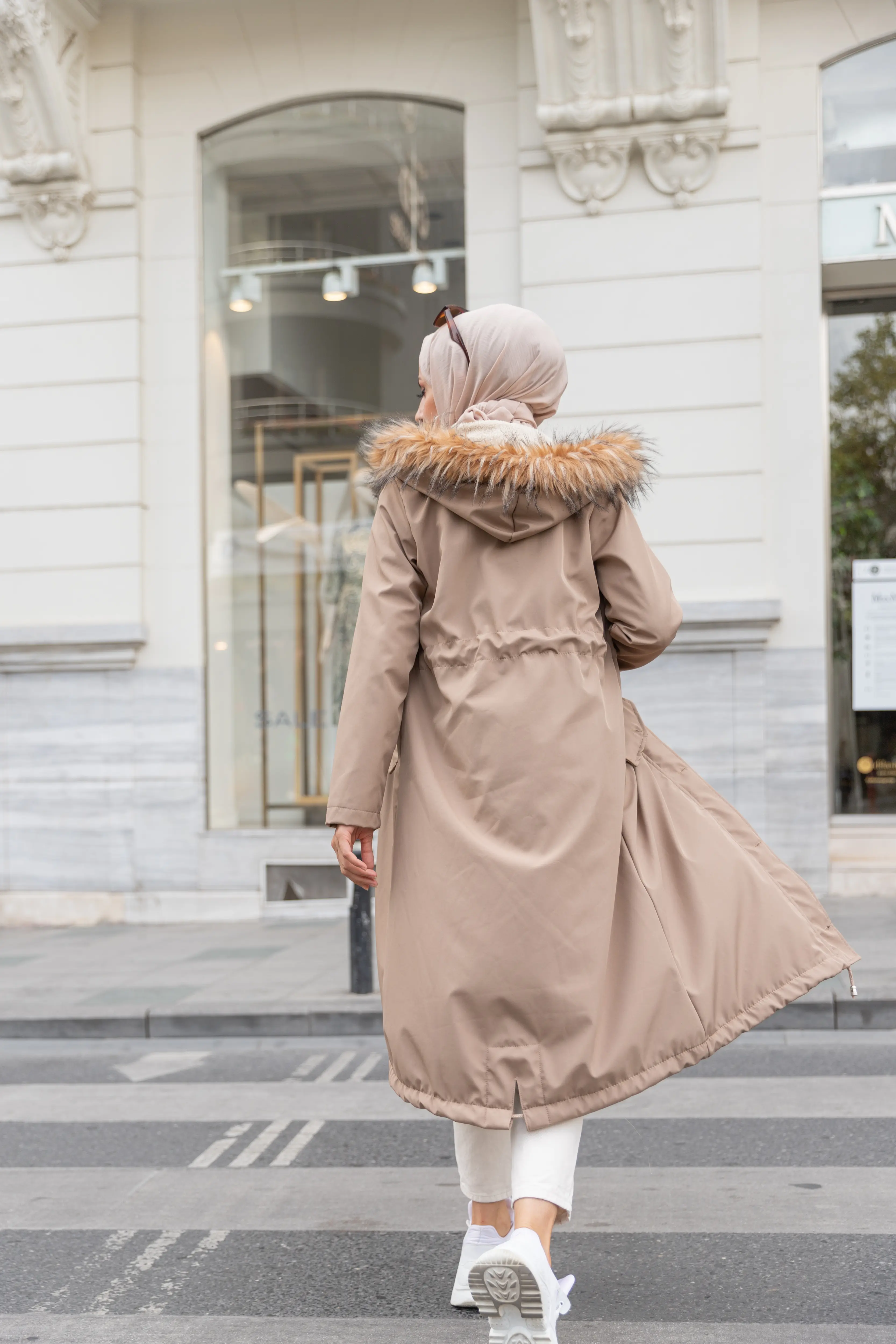 Fashion New Outwear-detail